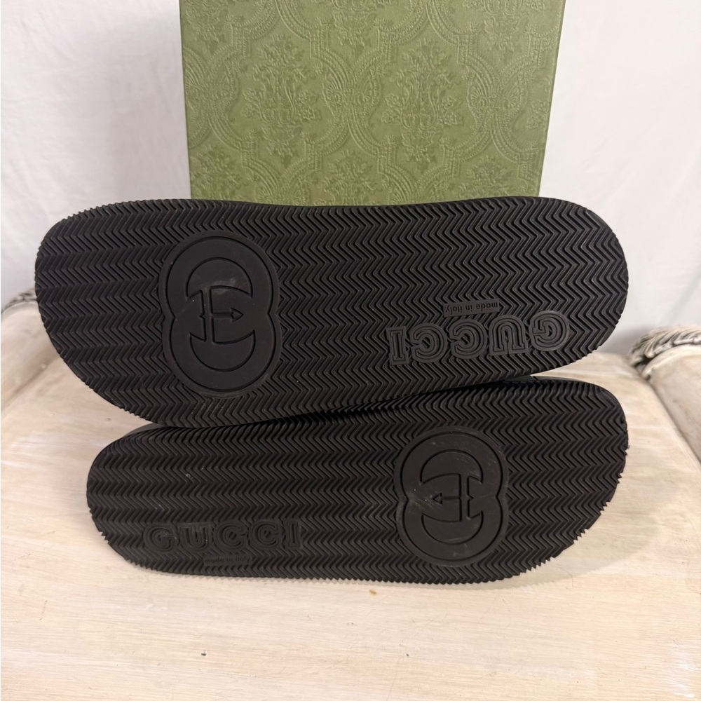 Gucci Red and Green Men's Sandals - Picture 16 of 16